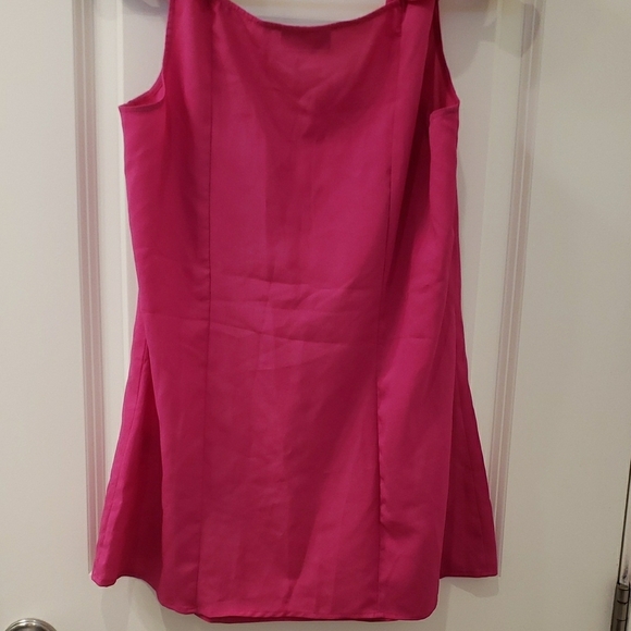 Elegant Pink Ruffle Blouse - Picture 4 of 4